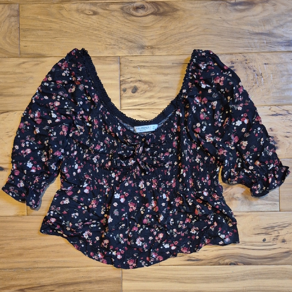 Arizona Jeans Supply Co. Black and Pink Ruffled Puff Sleeve Blouse